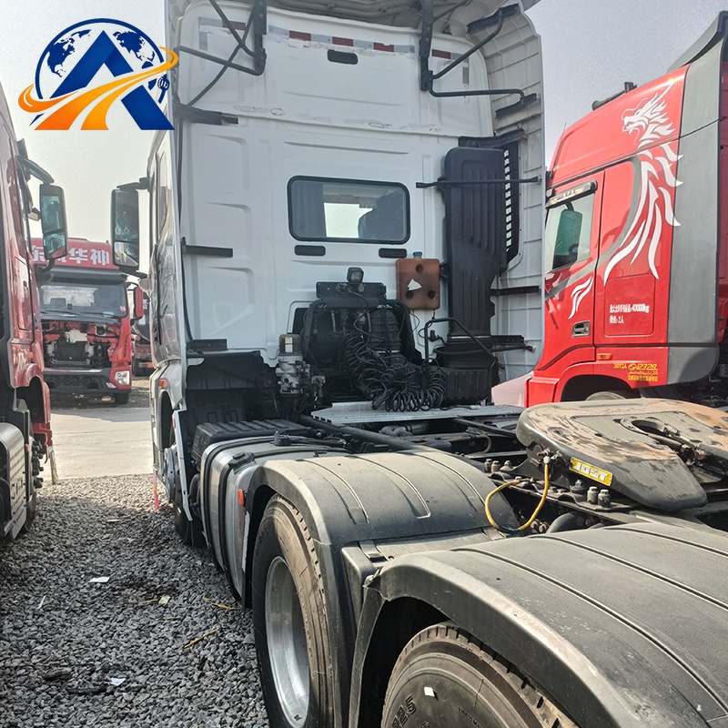 FAW Jiefang J7 Heavy Truck 560HP 6x4 Tractor