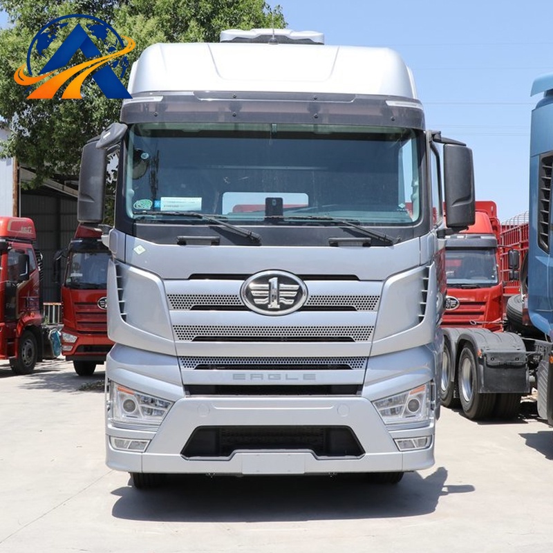Faw J7 Heavy Truck 600HP 6x4 LNG Automatic Gear Tractor