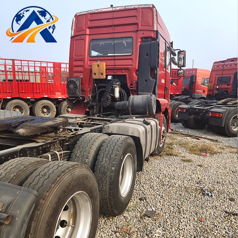 شاحنة جرار Shacman M3000 6x4 تعمل بالغاز الطبيعي المضغوط/الغاز الطبيعي المسال