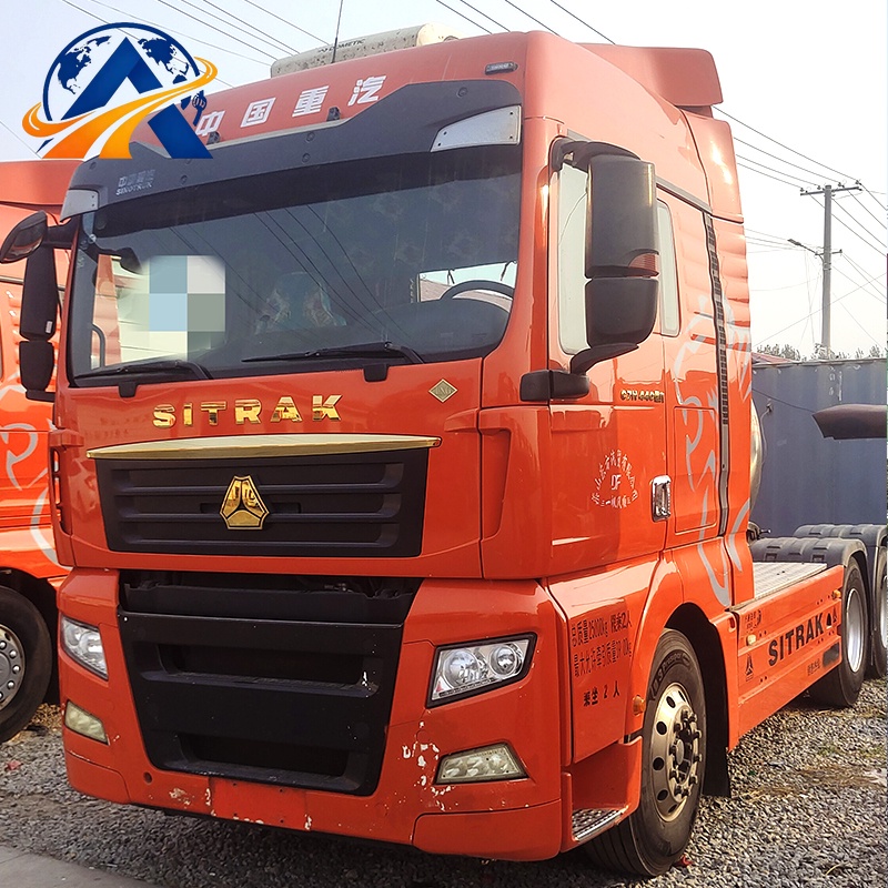 شاحنة جرار Sinotruk C7H الثقيلة بقدرة 440 حصان ودفع 6×4 تعمل بالغاز الطبيعي المضغوط CNG