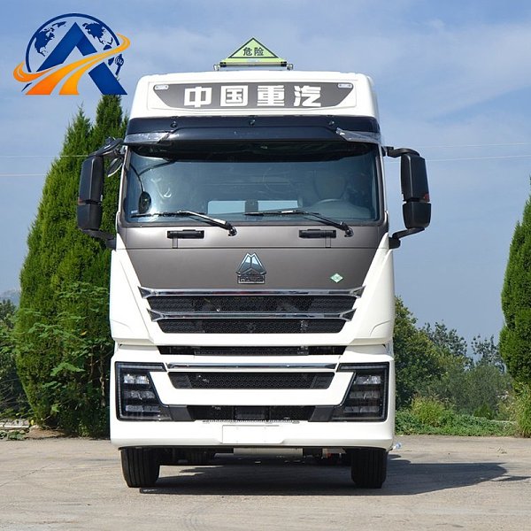 شاحنة جرار Howo Sinotruck الثقيلة TH7 6x4 بقوة 460HP
