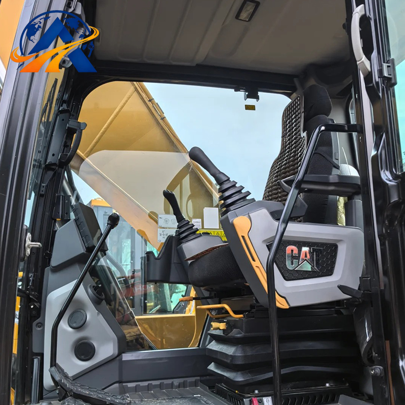 حفارة Cat 320GC بوزن 20 طن