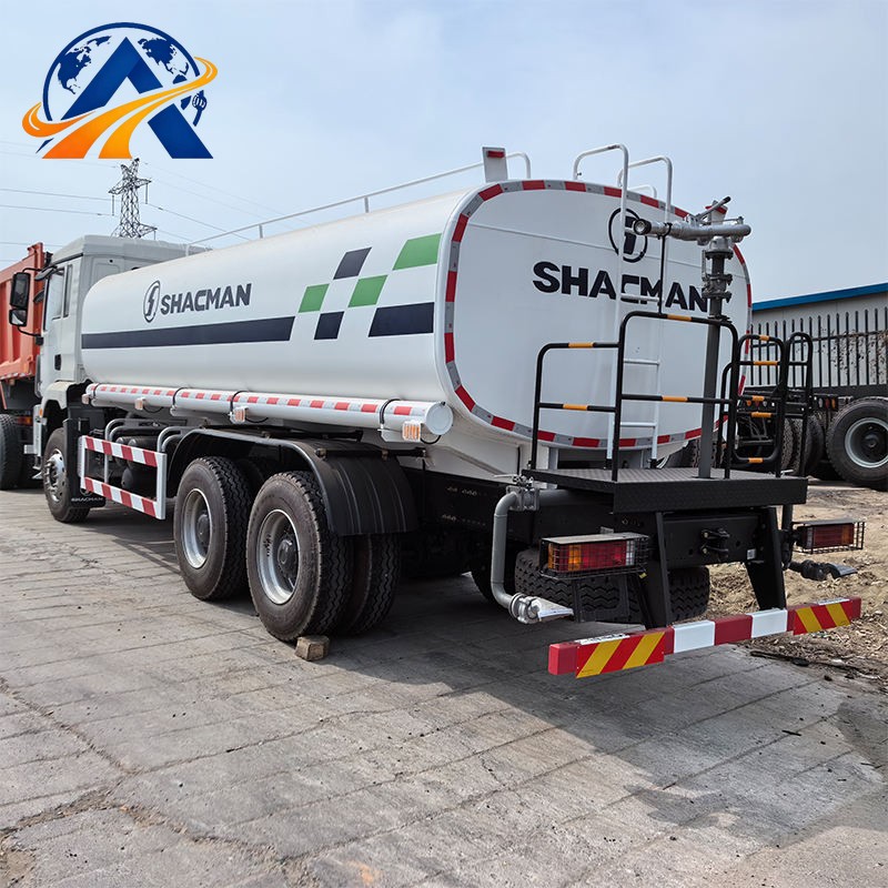 شاحنة صهريج مياه Shacman