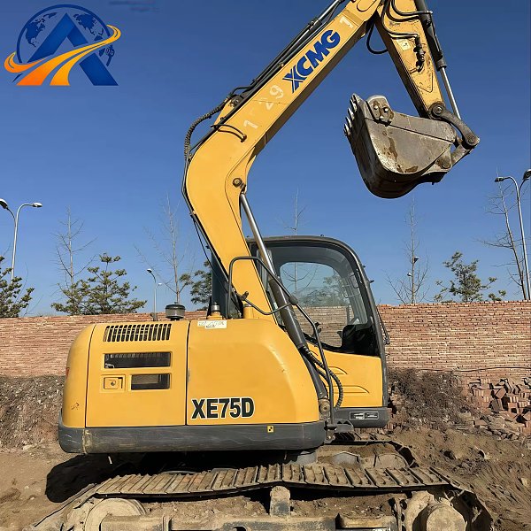 XCMG XE75D