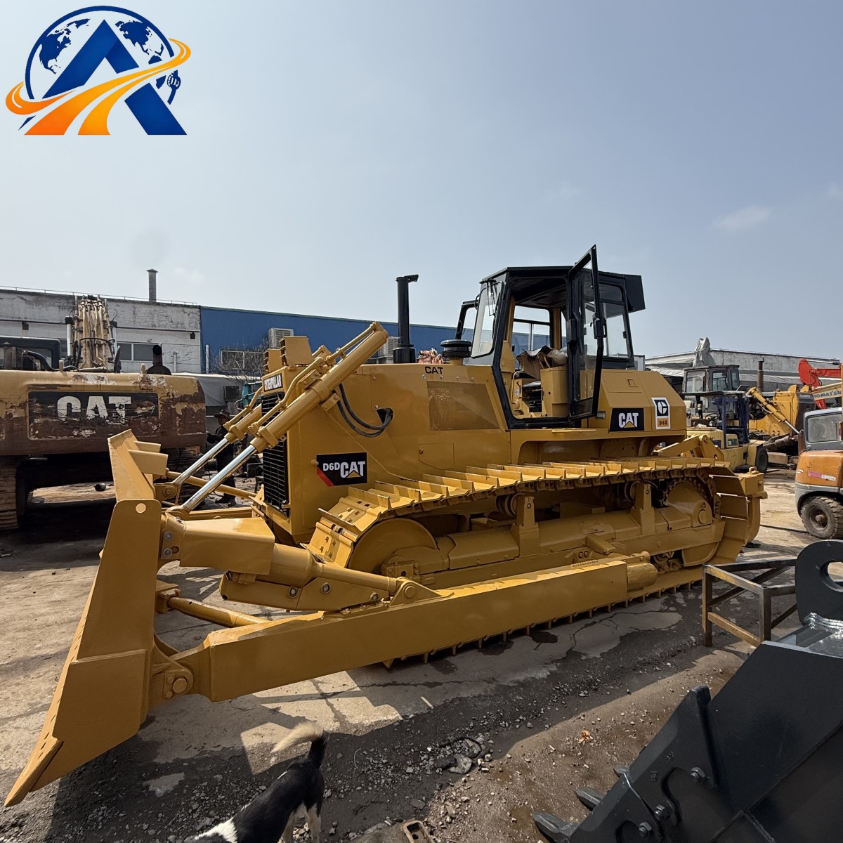 جرافة زاحفة Caterpillar CAT