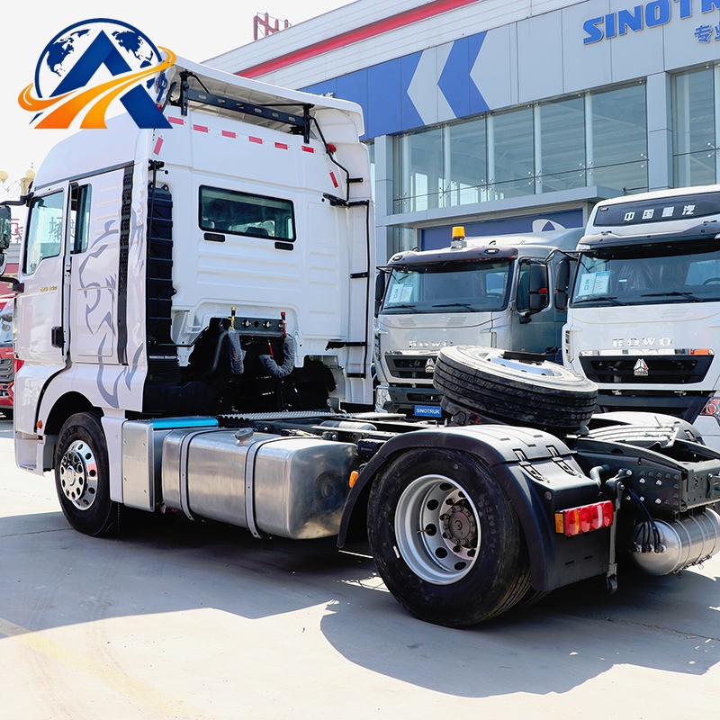شاحنة جرار Howo T7H 4x2 بقوة 500HP