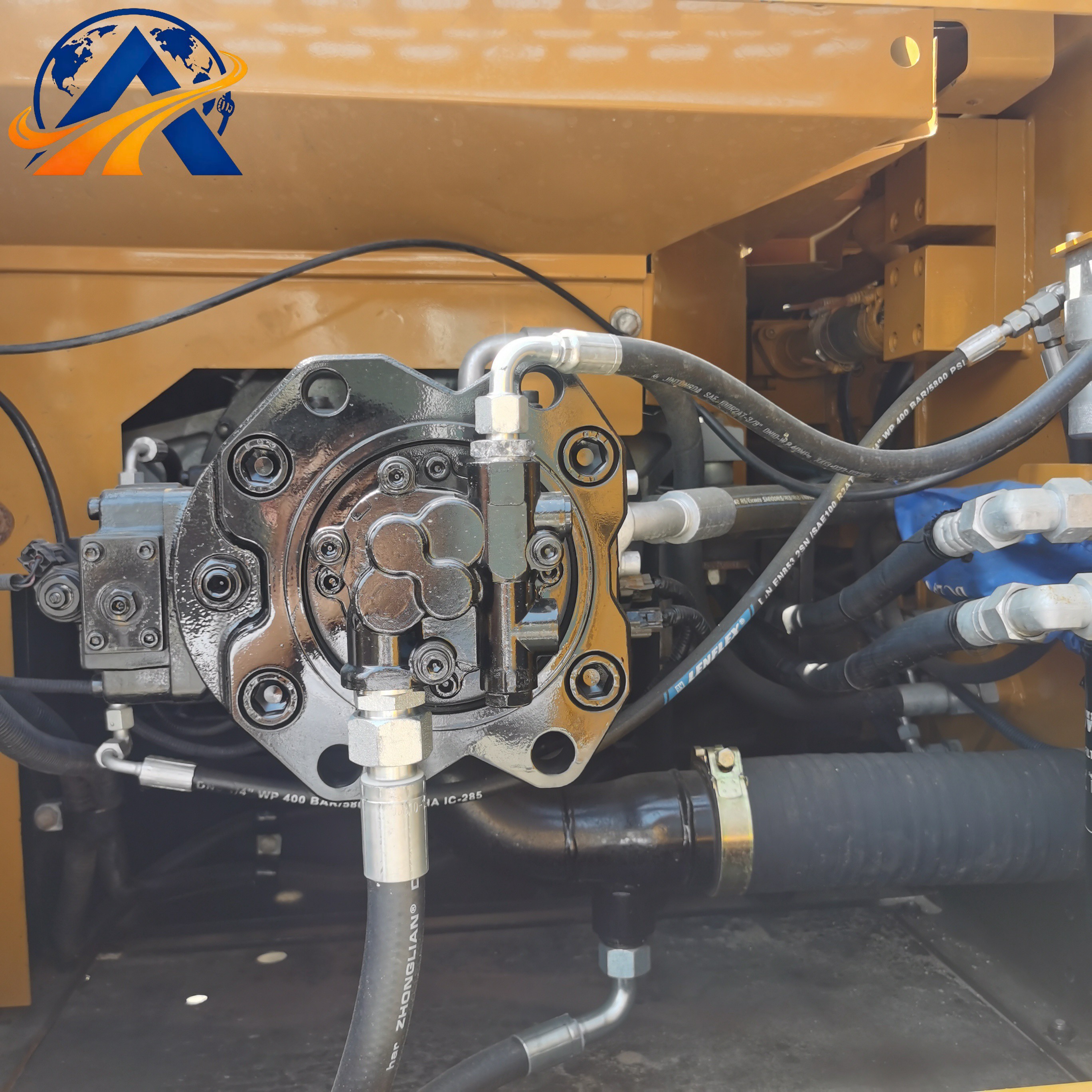 Pelle hydraulique Sany SY235C (châssis standard de 23 tonnes)