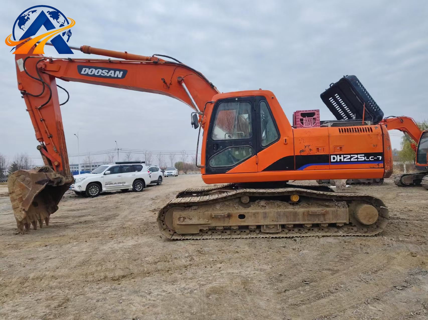 حفارة هيدروليكية متوسطة DOOSAN® DX225LC-7