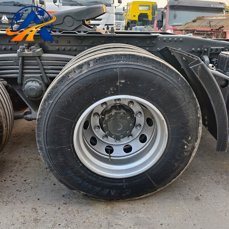 SINOTRUK HOWO T7H 6×4 Tractor Truck