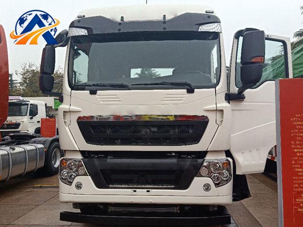 DONGFENG LIUQI CHENGLONG H7 6×4 Tractor Truck