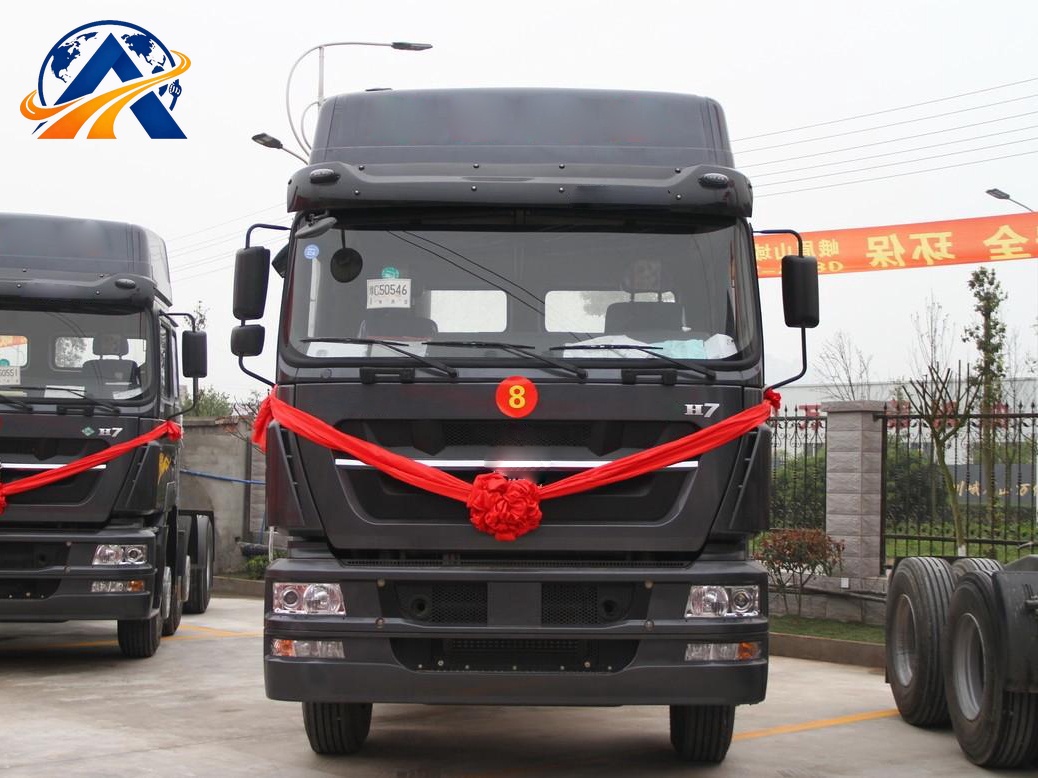 DONGFENG LIUQI CHENGLONG H7 6×4 Tractor Truck