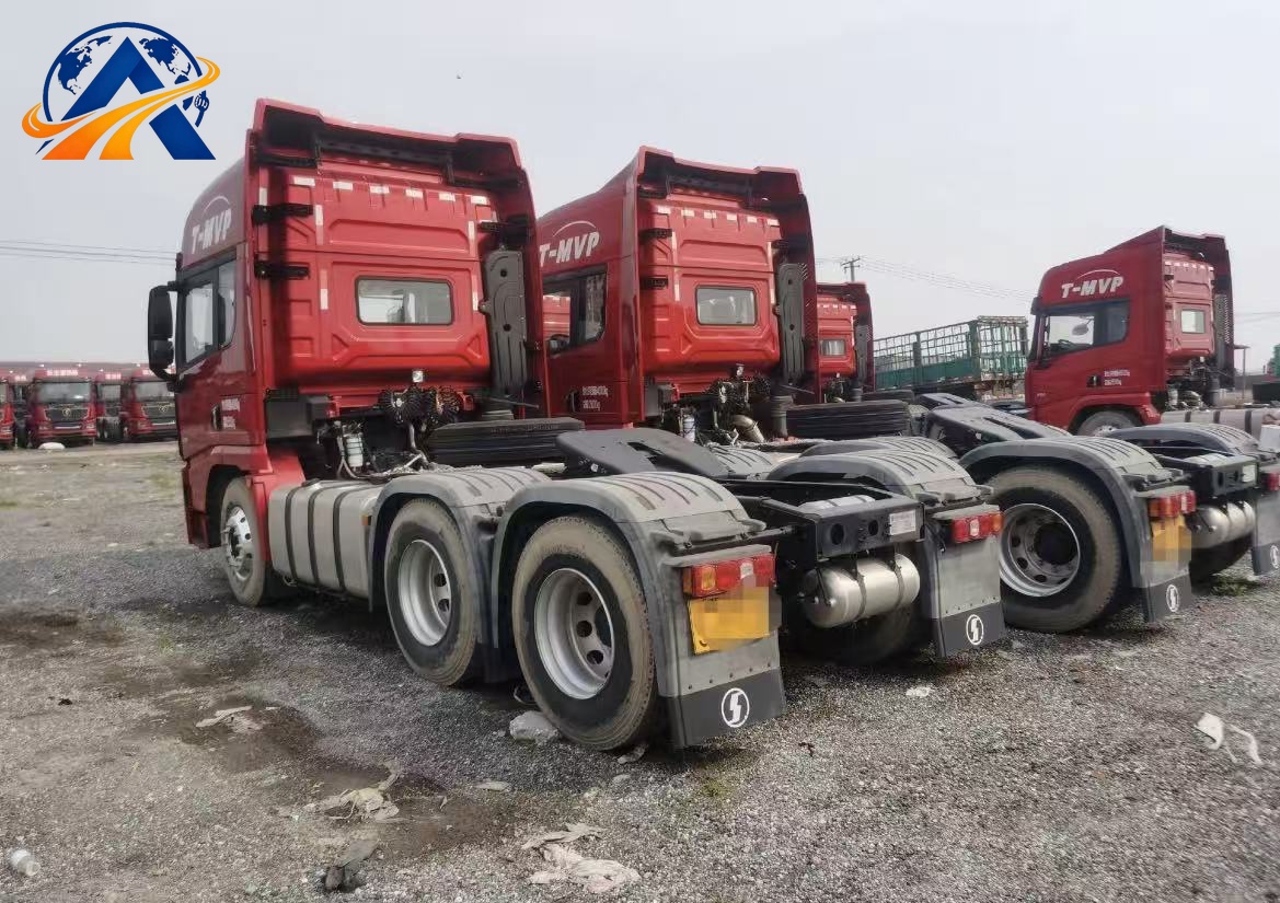 SHACMAN X3000 6×4 Tractor Truck