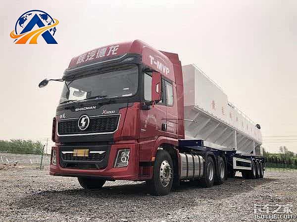 SHACMAN X5000 LNG 6×4 Tractor Truck