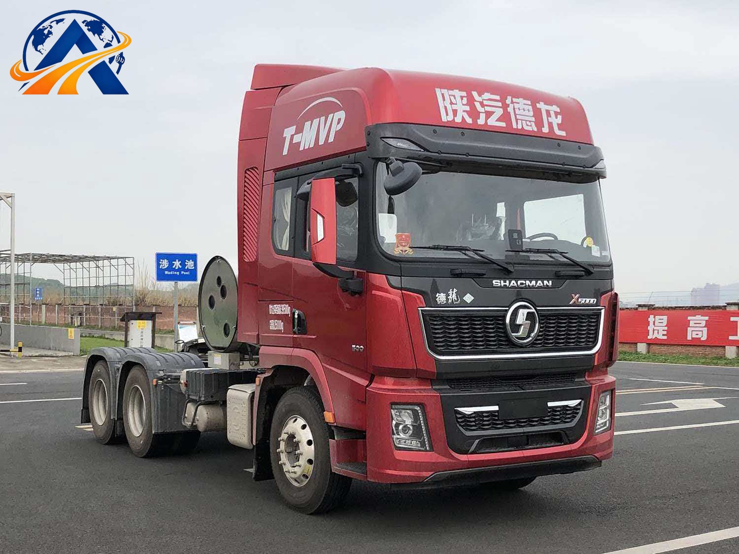 SHACMAN X5000 LNG 6×4 Tractor Truck