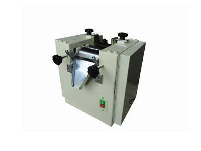 Experimental three-roll mill