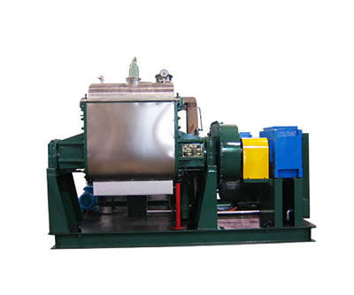 Vacuum kneading machine