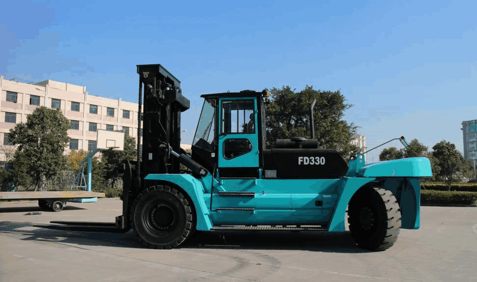 Heavy-duty forklift.png