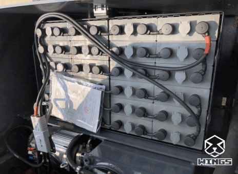 battery forklift.png