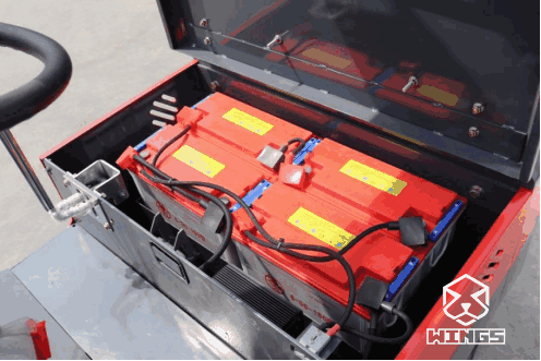 electric lift truck.png