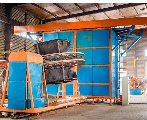 Shuttle Rotomolding Machine 2C-3000