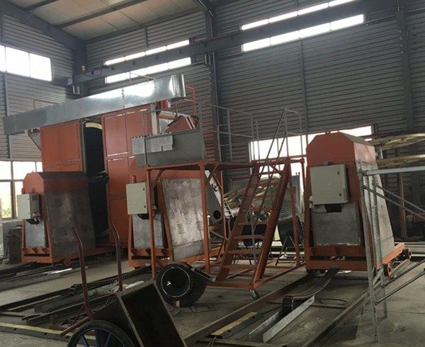 Shuttle Rotomolding Machine 3C-2000