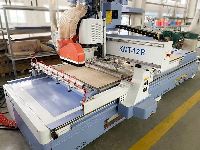 Intelligent cnc router for the door cover