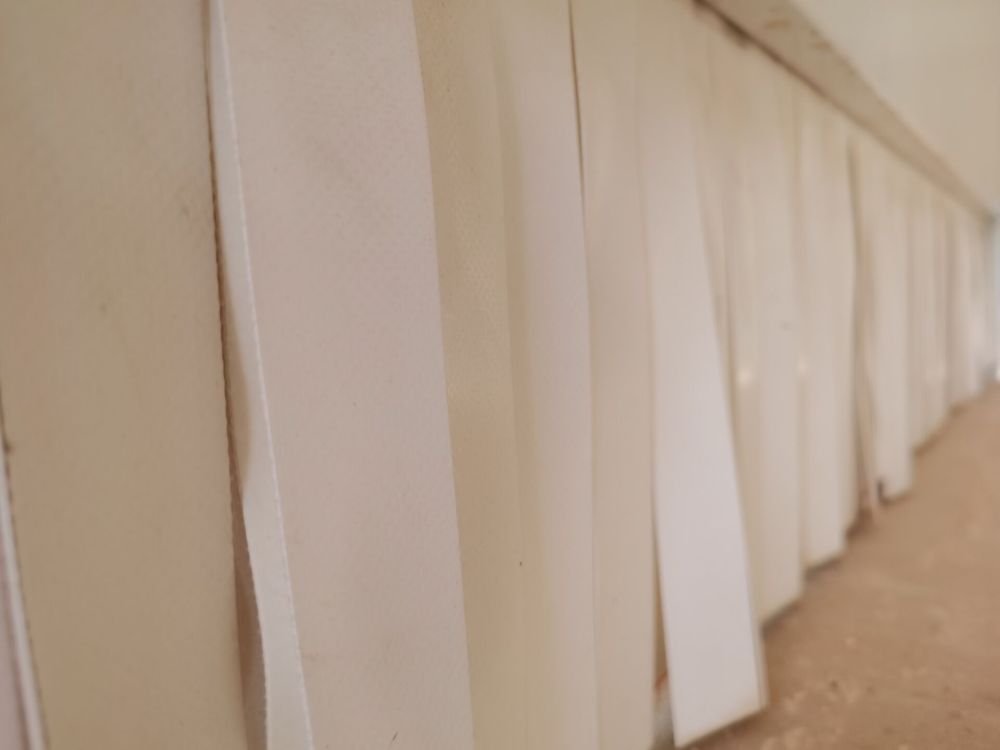 How to achieve dust-free processing?