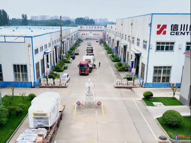 Century Machinery delivers five flatbed die-cutting machines to customers!