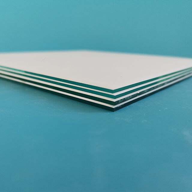 How many types of TLC plates? What are the difference between them?