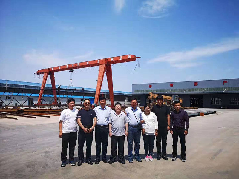 Group photo of Myanmar guests with us