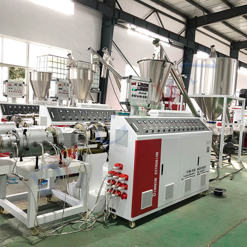 Twin Screw Extruder