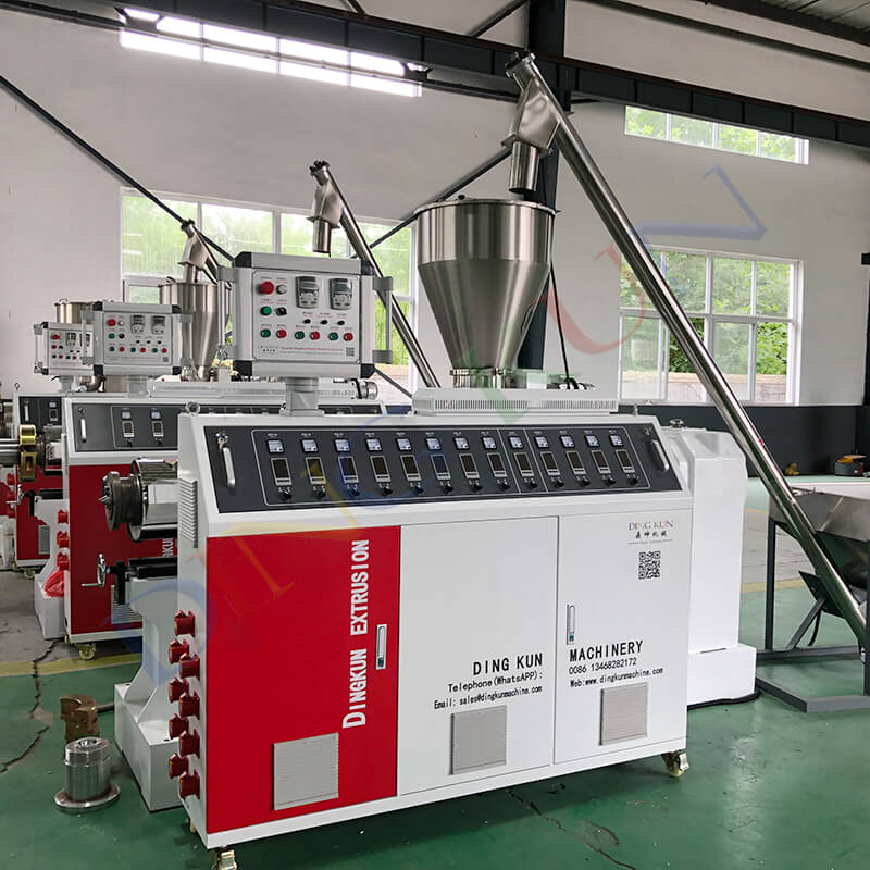 Twin Screw Extruder
