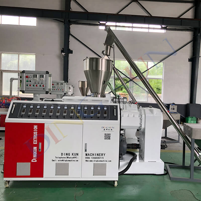 Twin Screw Extruder