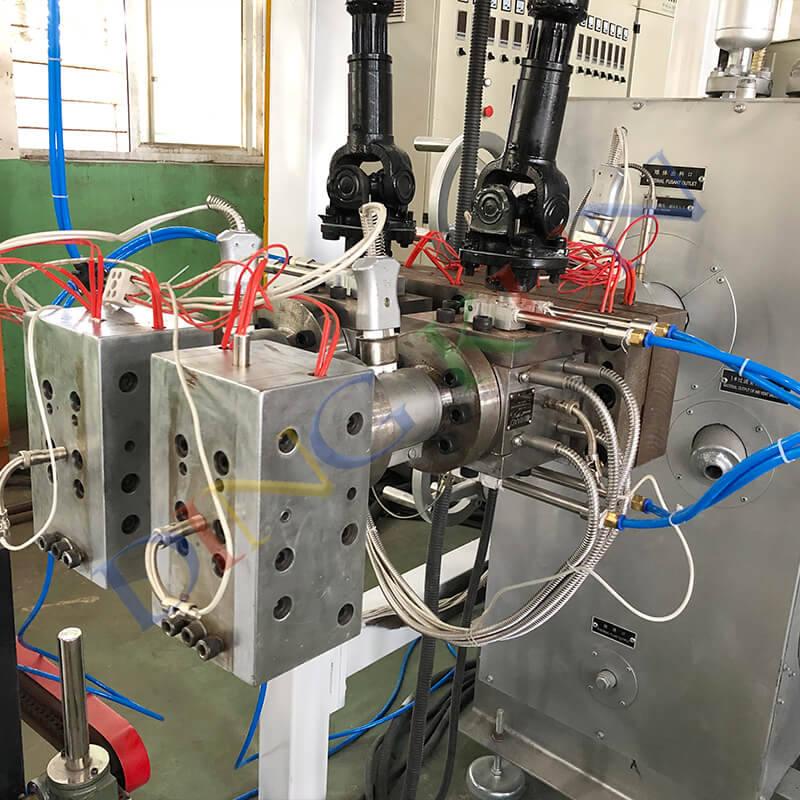 High-End PET Straps Machine (Two-cavity；Four-cavity)