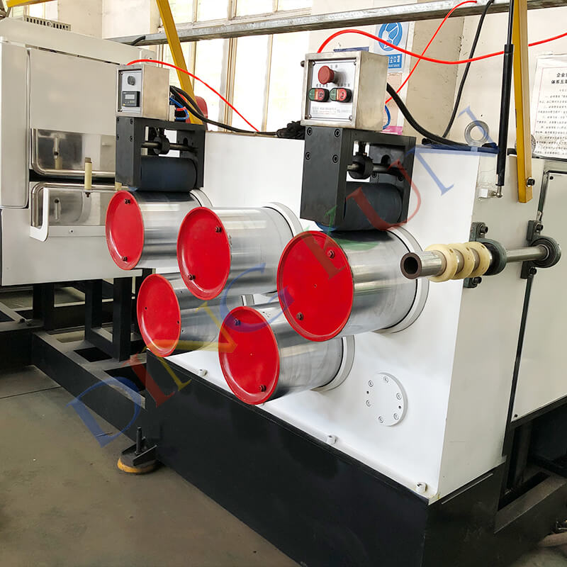  PET Straps Machine (Two-cavity；Four-cavity)
