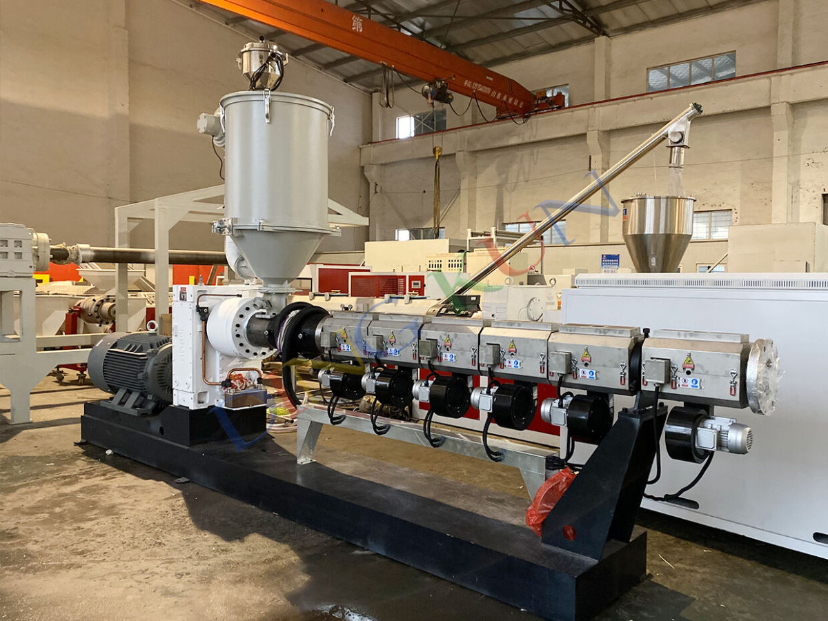 hdpe pipe machine (1).jpg