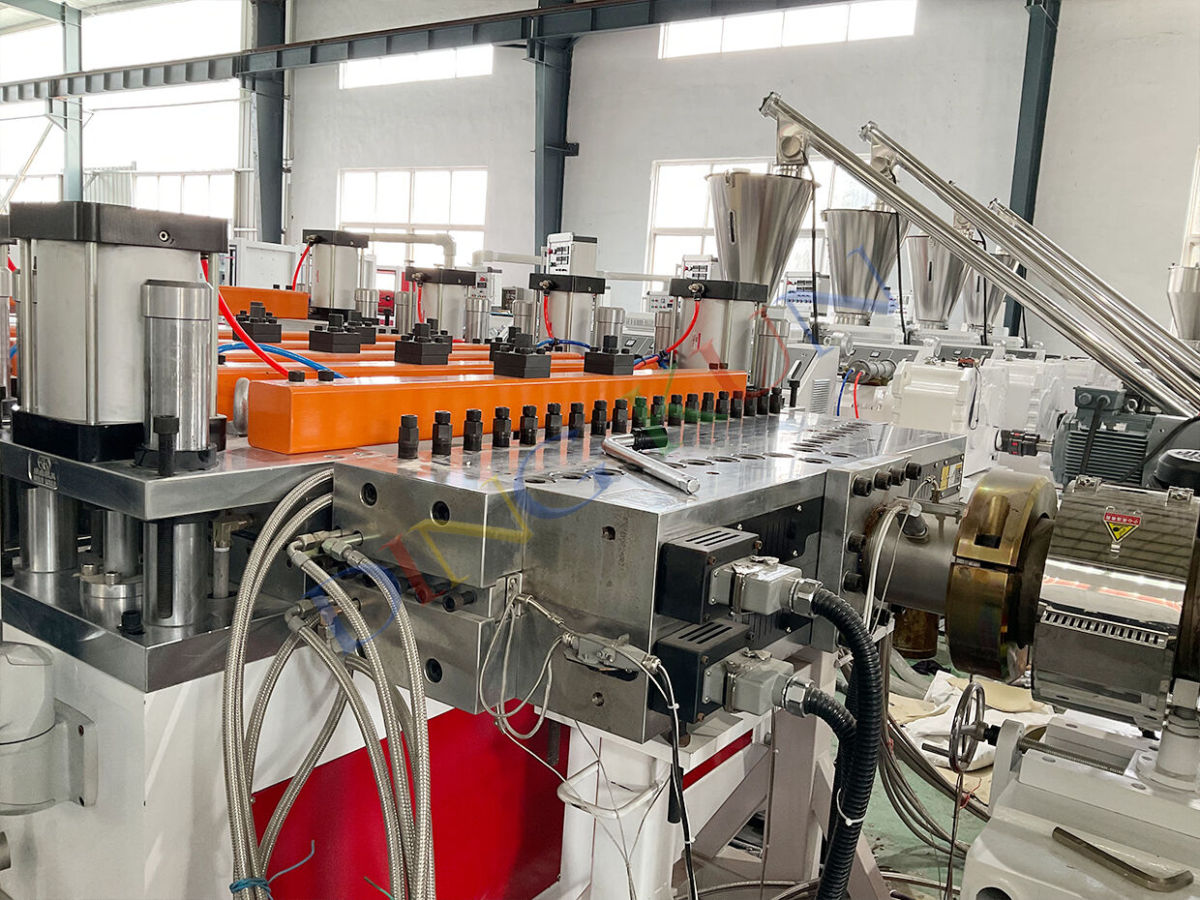 pvc foam board machine (2).jpg