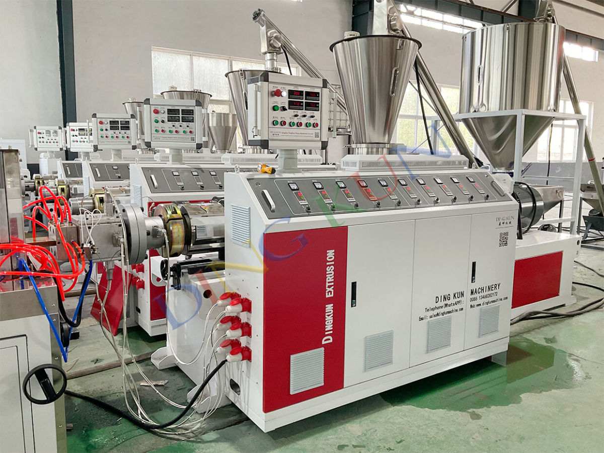 wpc deckingmachine (1).jpg