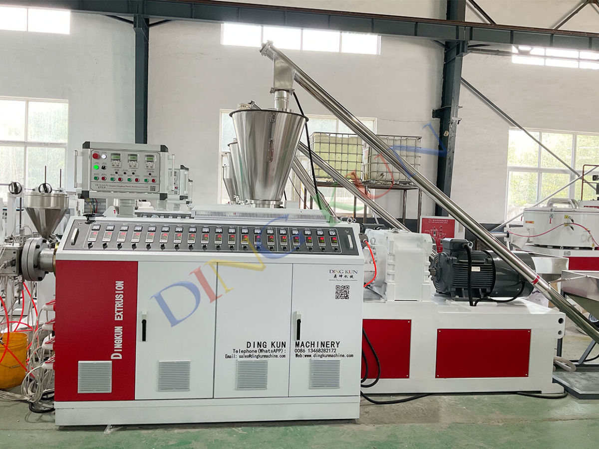 WPC CO-EXTRUSION MACHINE (1).jpg
