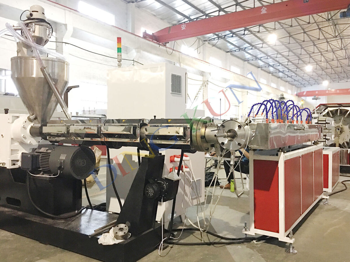 PVC FIBER HOSE MACHINE (1).jpg