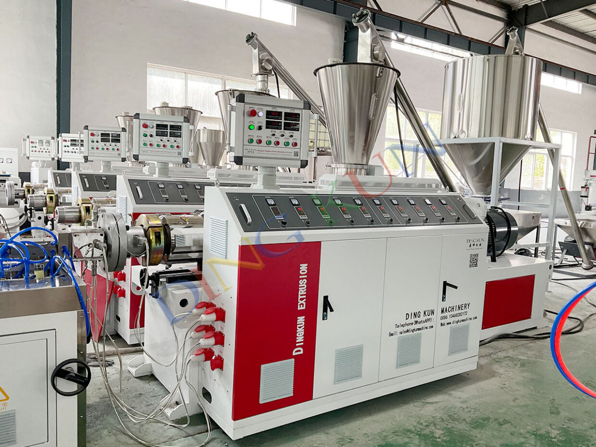 TWIN SCREW EXTRUDER (3).jpg