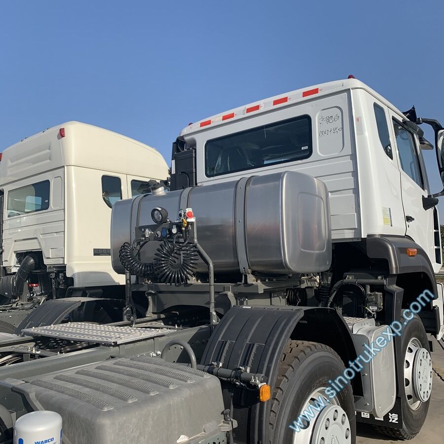 HOWO 8X4 TRACTOR TRUCK CHASSIS