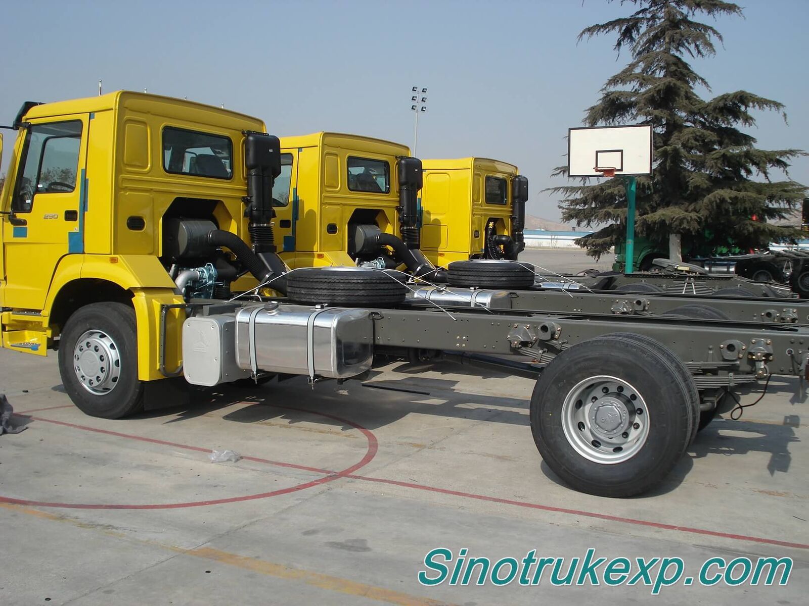 HOWO 4x2 dump truck chassis