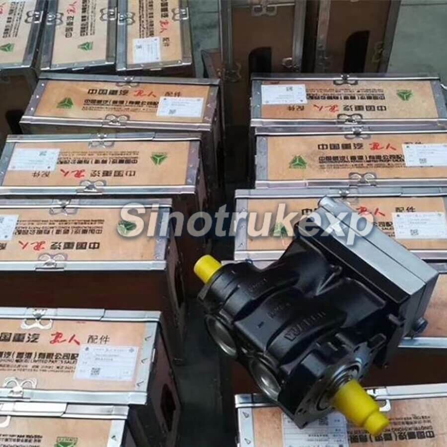 Sinotruk HOWO Auto parts Double Cylinder Air Compressor VG1560130080