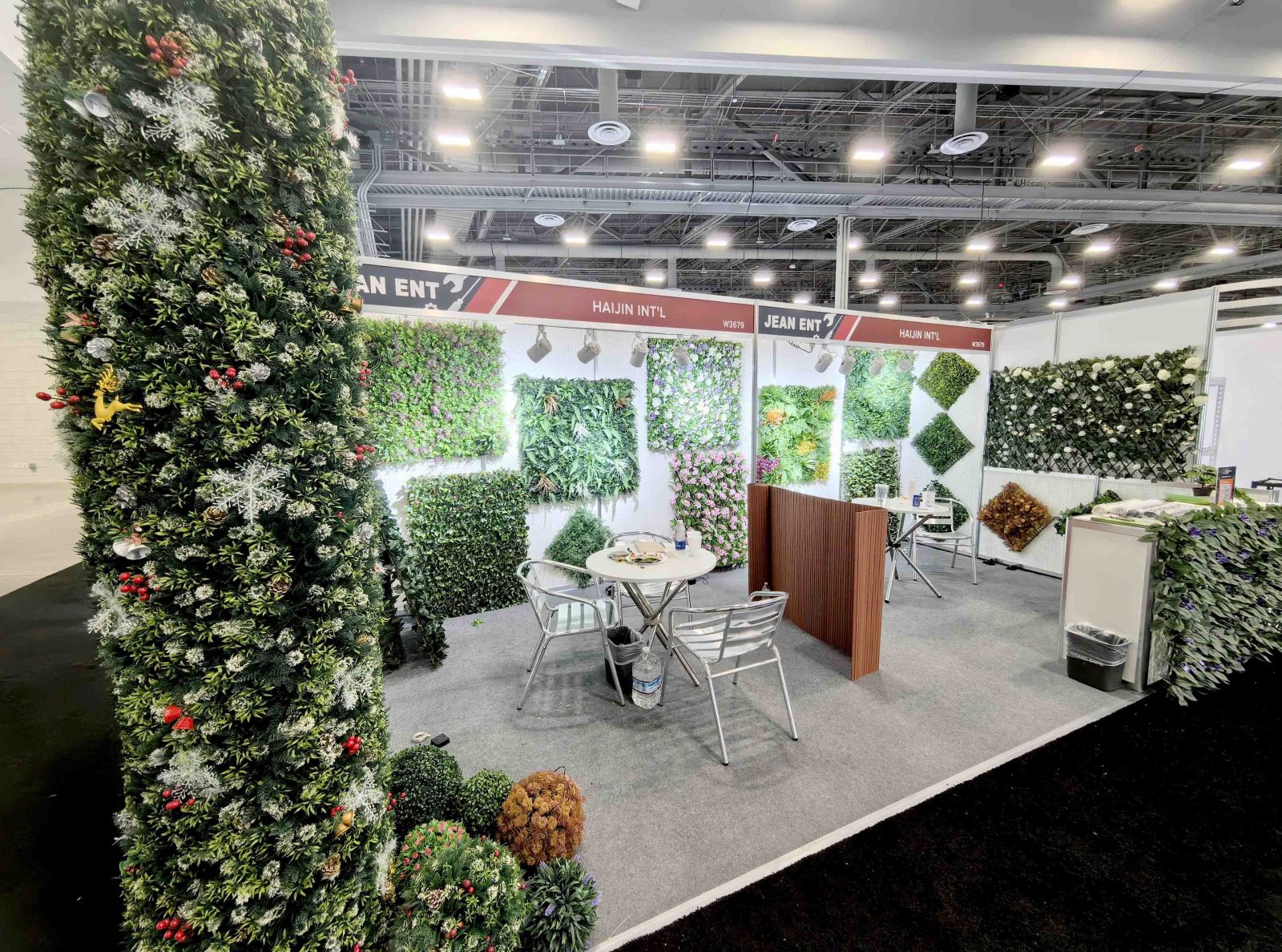 National Hardware Show 2-1.jpg National Hardware Show 2-1.jpg