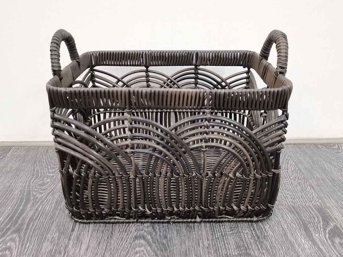 Customizable Hand-made PP Or PE Laundry Basket, Imitation Rattan Or Wicker