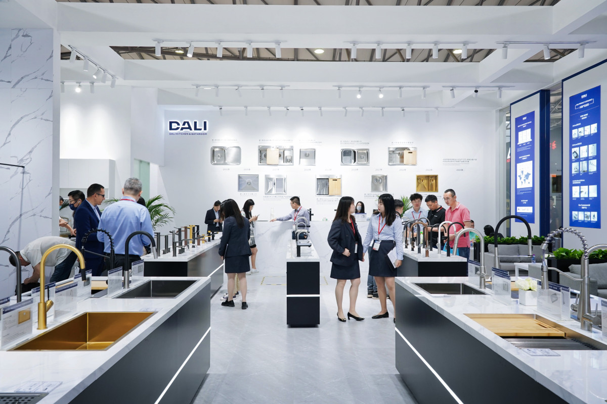 Premiering at KBC! Experience Dali'S High-Quality Outdoor Cabinets And PVD-Colored Sinks Firsthand