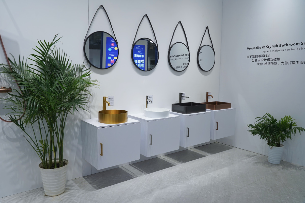 How To Properly Maintain The Bathroom Cabinet