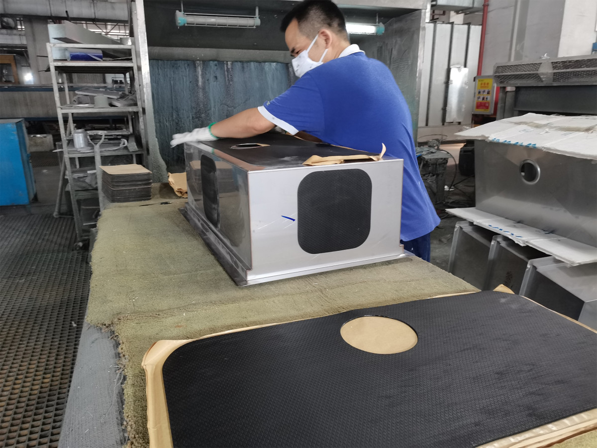 贴防震板1.jpg Dali Starts From Details to Improve User Experience