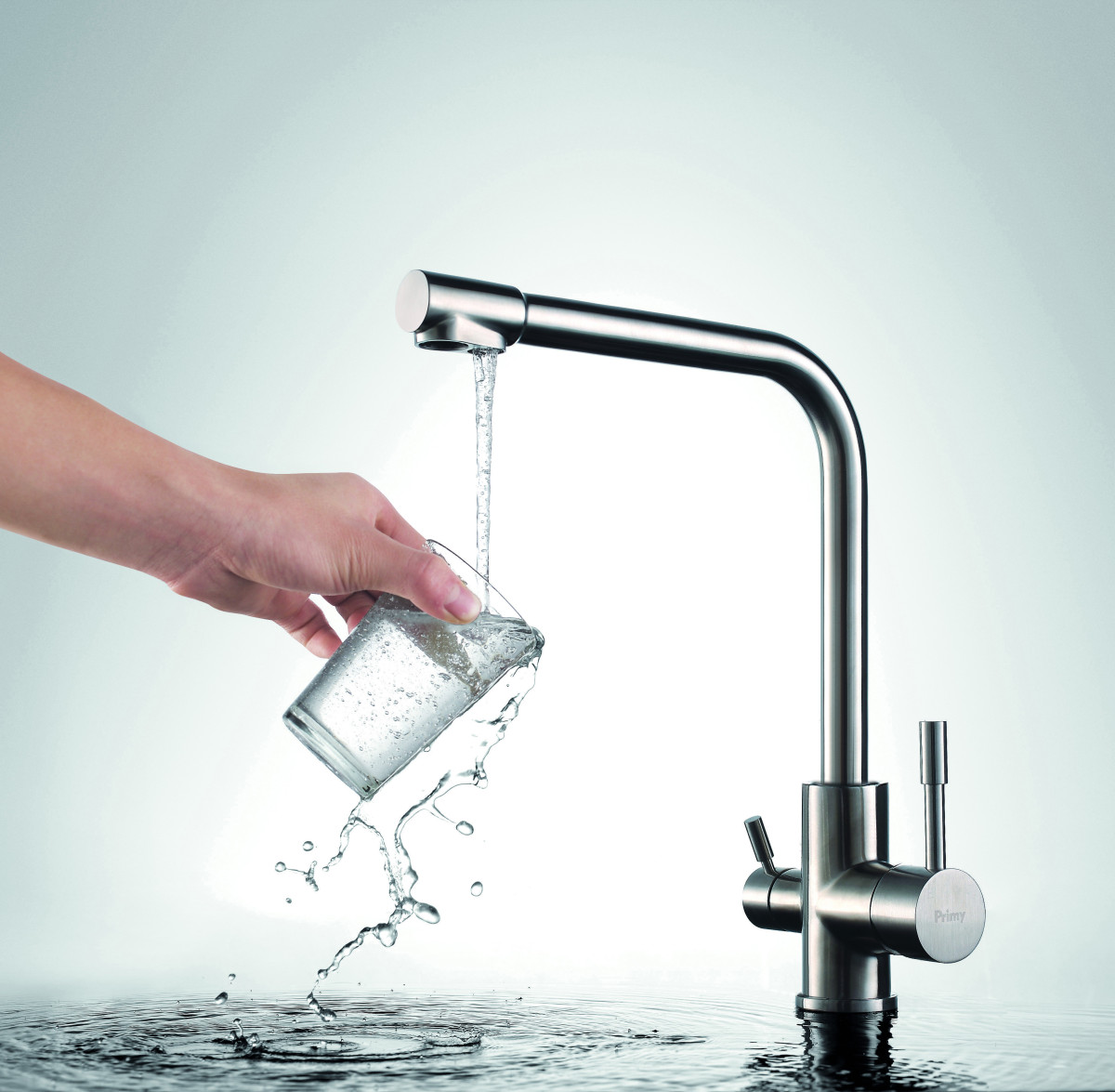 Y_2013_04_19_ZQS_03717.jpg DALI Kitchen Faucet Unleashes a New Era of Clean Water
